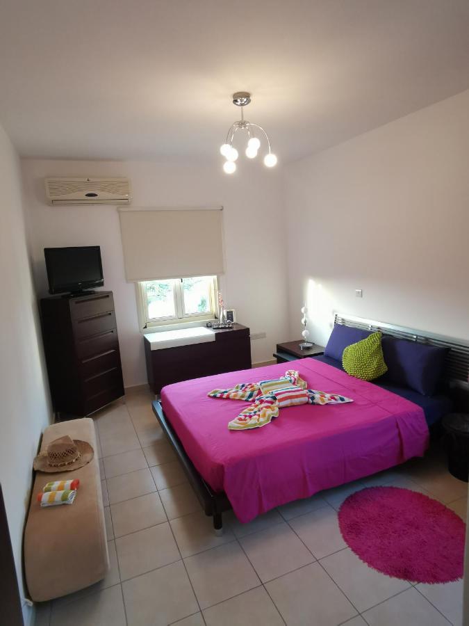 Garden Luxury Apartment Aya Napa Dış mekan fotoğraf